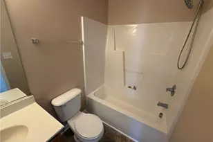 3608 Sherbourne Ln, Greensboro, NC 27405 - Photo 10