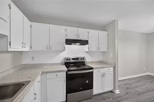 4219 Edith Ln, Greensboro, NC 27409 - Photo 14