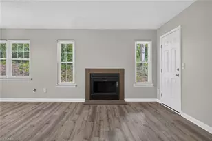 4219 Edith Ln, Greensboro, NC 27409 - Photo 8