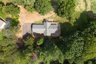 175 Sandtrap Ln, Pilot Mountain, NC 27041 - Photo 40