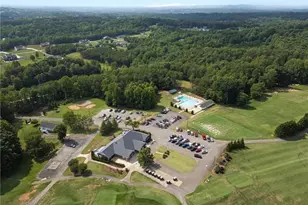 175 Sandtrap Ln, Pilot Mountain, NC 27041 - Photo 48