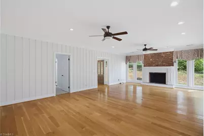 175 Sandtrap Lane, Pilot Mountain, NC 27041 - Photo 8