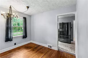 820 Brent St, Winston-Salem, NC 27103 - Photo 6