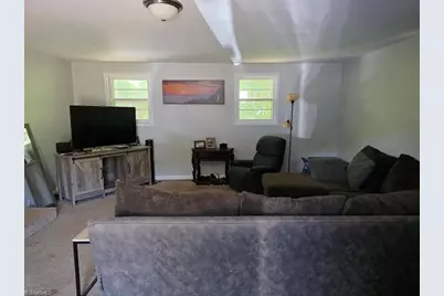 477 Hilltop Acres Street, North Wilkesboro, NC 28659 - Photo 2