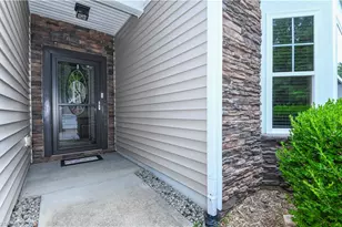 5019 Brian Center Ln, Winston-Salem, NC 27106 - Photo 6