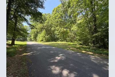 1030 Oak Hill Drive, Pine Hall, NC 27042 - Photo 4