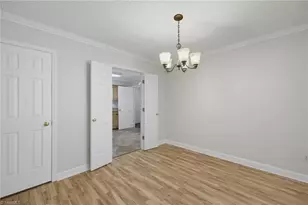 209 N Rotary Dr, High Point, NC 27262 - Photo 12