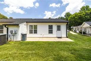 2554 Ambassador Ct, High Point, NC 27265 - Photo 26