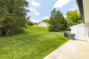 2554 Ambassador Ct, High Point, NC 27265 - Photo 24