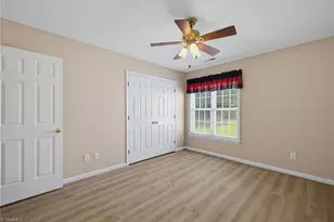 2554 Ambassador Ct, High Point, NC 27265 - Photo 14