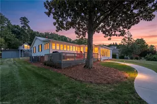 2113 Warf Rd, Lexington, NC 27292 - Photo 2