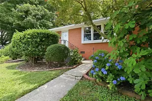 305 Meadowbrook Dr, Burlington, NC 27215 - Photo 2
