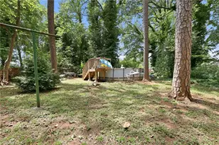 305 Meadowbrook Dr, Burlington, NC 27215 - Photo 20