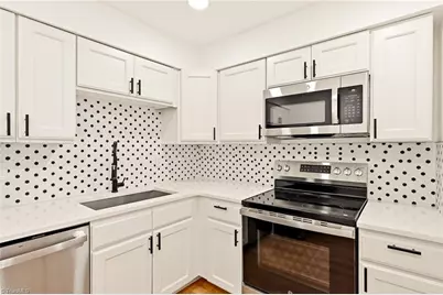 1936 Lakedell Drive, Charlotte, NC 28215 - Photo 2