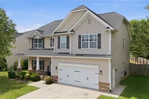 218 Penry Ln, Clemmons, NC 27012 - Photo 2