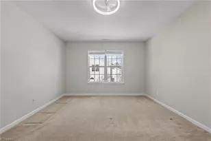 1004 Gretchen Ln, Greensboro, NC 27410 - Photo 34