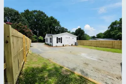1330 Pollard Avenue, Burlington, NC 27217 - Photo 20