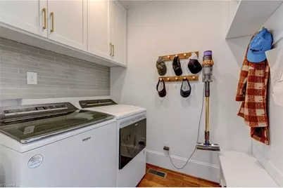 301 N Tremont Drive, Greensboro, NC 27403 - Photo 36
