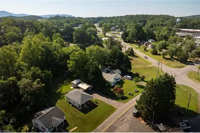 208 Carson Road, Pilot Mountain, NC 27041 - Photo 40