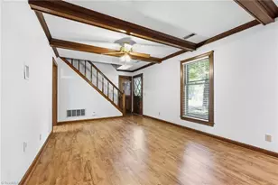 4302 Lawndale Dr, Greensboro, NC 27455 - Photo 10