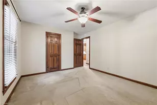 4302 Lawndale Dr, Greensboro, NC 27455 - Photo 18