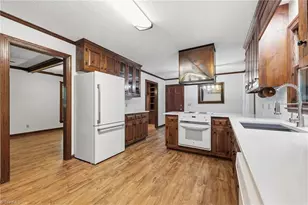 4302 Lawndale Dr, Greensboro, NC 27455 - Photo 14