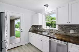 2305 Friends Ave, High Point, NC 27260 - Photo 6