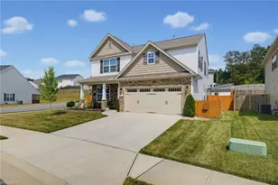 1940 Kippen Dr, Kernersville, NC 27284 - Photo 2