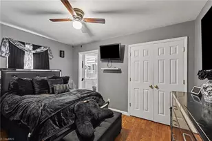2400 Yanceyville St, Greensboro, NC 27405 - Photo 12