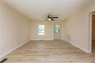 304 Phillips St, Thomasville, NC 27360 - Photo 10
