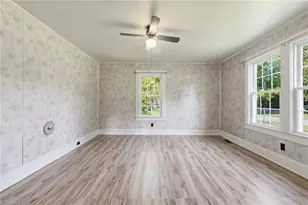 401 Sunset Dr, Randleman, NC 27317 - Photo 12