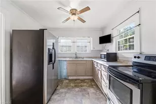 401 Sunset Dr, Randleman, NC 27317 - Photo 22