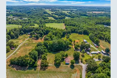 2832 Sizemore Road, Yadkinville, NC 27055 - Photo 28