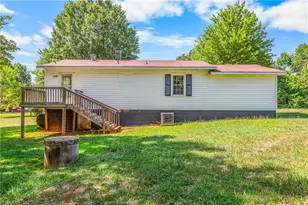 2832 Sizemore Rd, Yadkinville, NC 27055 - Photo 22