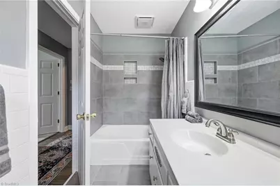 1025 Oaklawn Avenue, Winston-Salem, NC 27104 - Photo 22