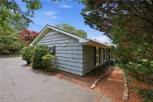 1025 Oaklawn Ave, Winston-Salem, NC 27104 - Photo 42