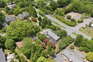 1025 Oaklawn Ave, Winston-Salem, NC 27104 - Photo 8
