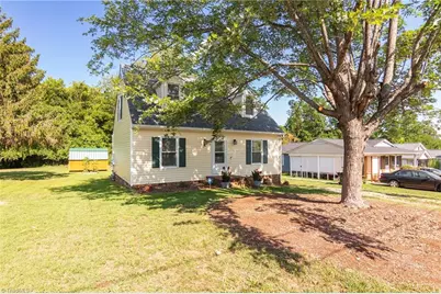 1615 Upland Drive, Greensboro, NC 27405 - Photo 2