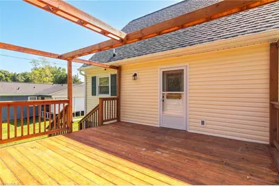 1615 Upland Drive, Greensboro, NC 27405 - Photo 24