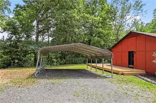 1030 Cross Creek Dr, Walnut Cove, NC 27052 - Photo 4