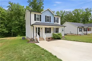 889 Berg St, Asheboro, NC 27203 - Photo 4