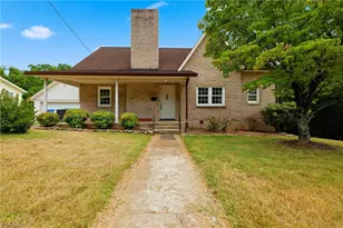 913 I St, North Wilkesboro, NC 28659 - Photo 4
