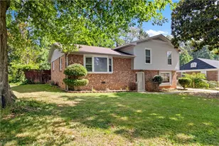 103 Flintfield Dr, Winston-Salem, NC 27103 - Photo 2