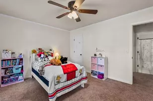 1906 Harris Dr, Greensboro, NC 27406 - Photo 24