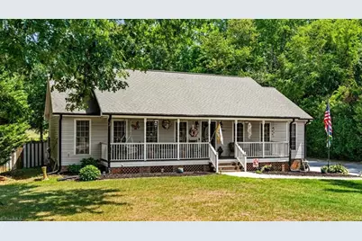 1906 Harris Drive, Greensboro, NC 27406 - Photo 4