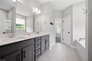 1739 Ramhurst Dr, Clemmons, NC 27012 - Photo 8