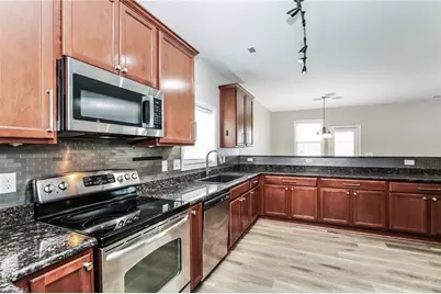 4625 Meadowside Terrace, High Point, NC 27265 - Photo 12