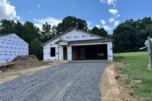 337 Frank Cherry St, Eden, NC 27288 - Photo 2