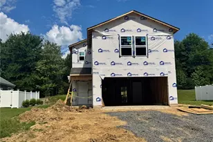 332 Poppy Ct, Eden, NC 27288 - Photo 2