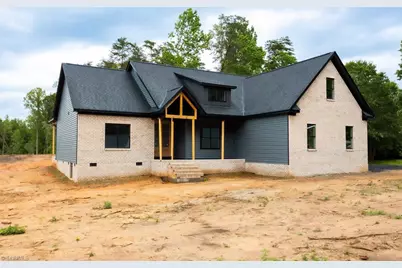 387 Vernon Road, Reidsville, NC 27320 - Photo 2